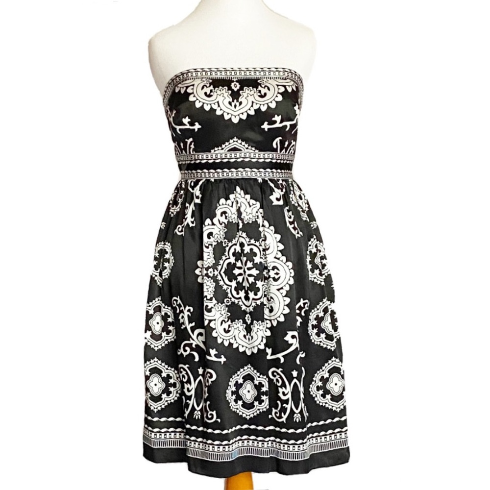 WHITE HOUSE BLACK MARKET strapless silk dress 6